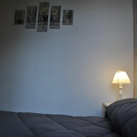 לינה וארוחת בוקר Antinea אבלינו