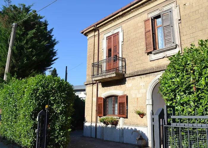 Antinea לינה וארוחת בוקר 3*