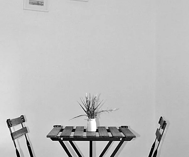 Antinea לינה וארוחת בוקר 3*